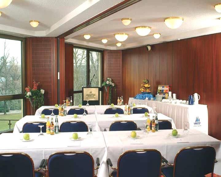 Maritim Hotel Bad Homburg Бад-Хомбург-фор-дер-Хёэ Экстерьер фото